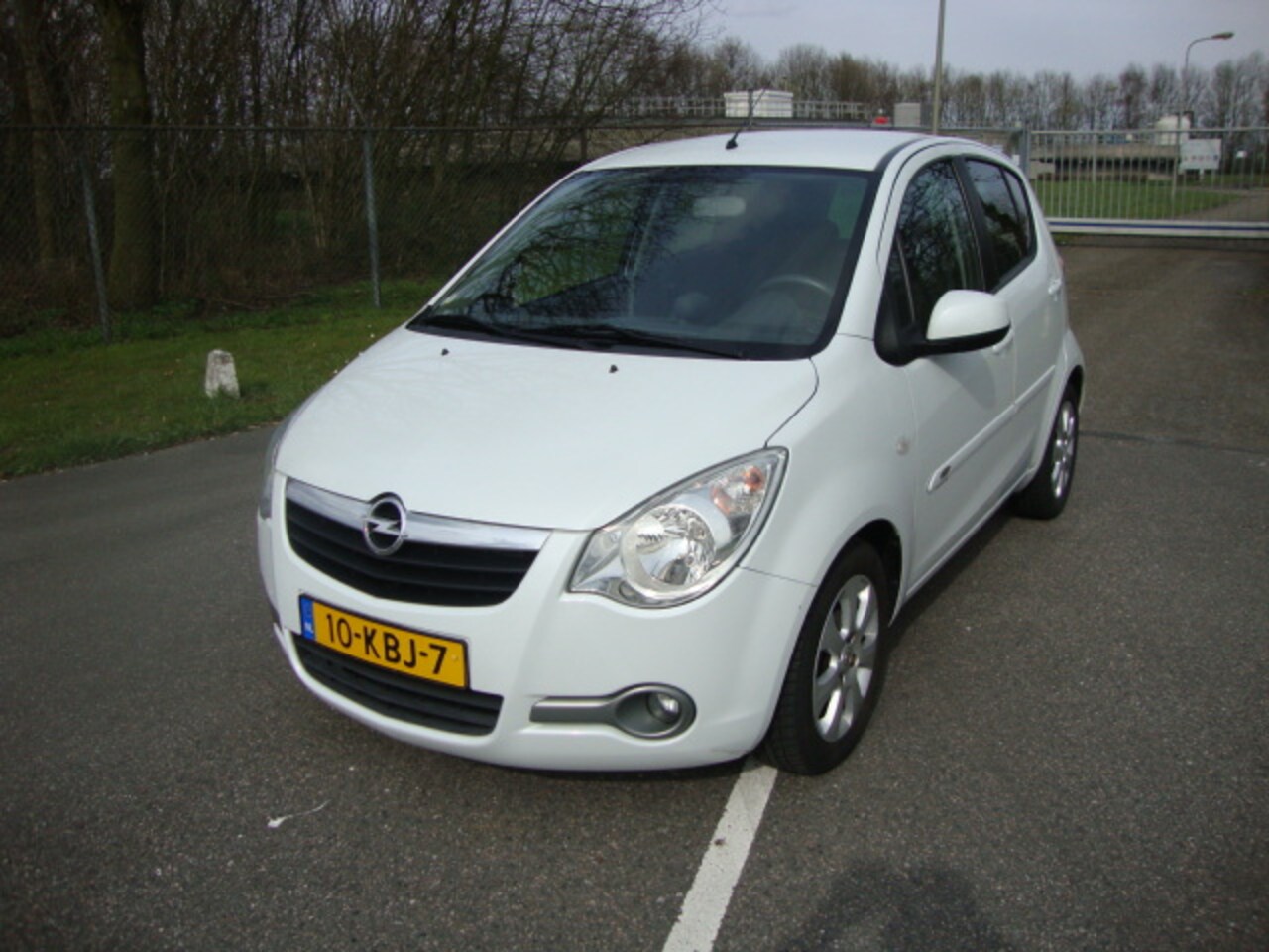 Opel Agila - 1.2 16V 63KW AUT Edition - AutoWereld.nl