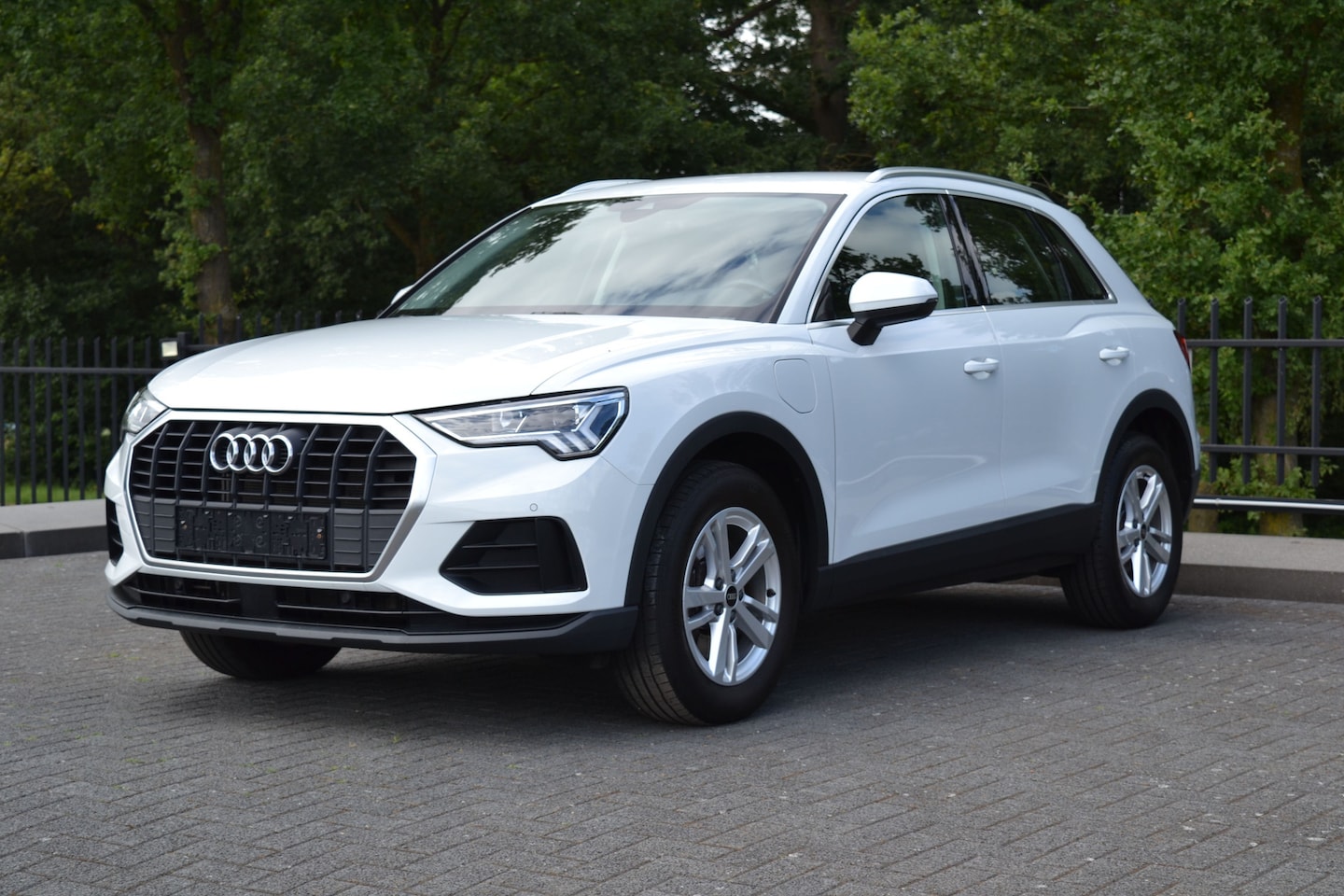 Audi Q3 - 45 TFSI-e PHEV | Stoelverw | Cruise | Trekhaak - AutoWereld.nl