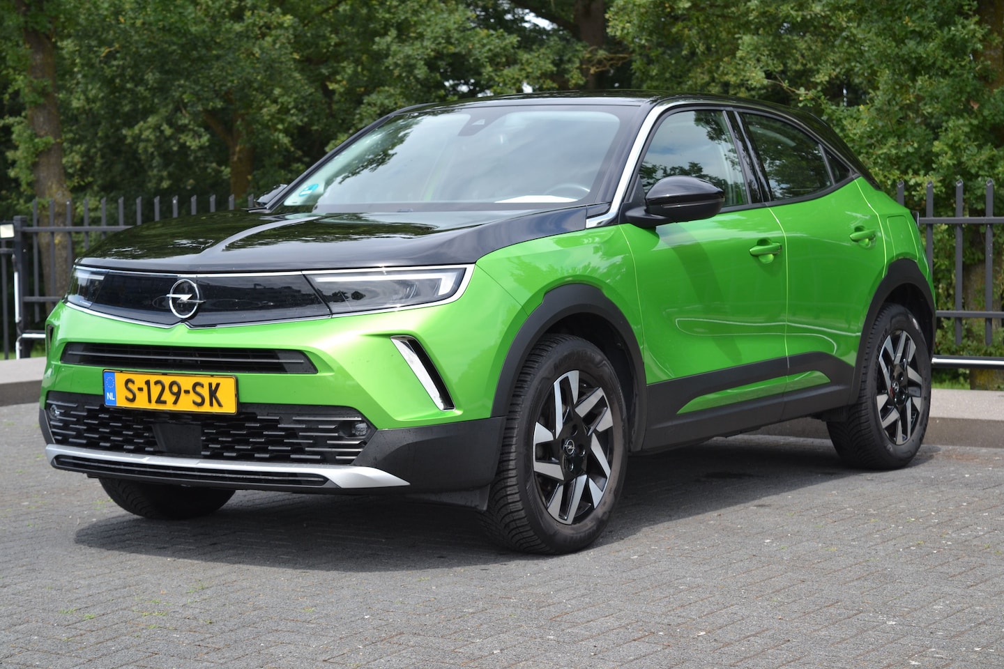 Opel Mokka - 1.2 Turbo Elegance | Trekhaak | Camera | Cruise - AutoWereld.nl