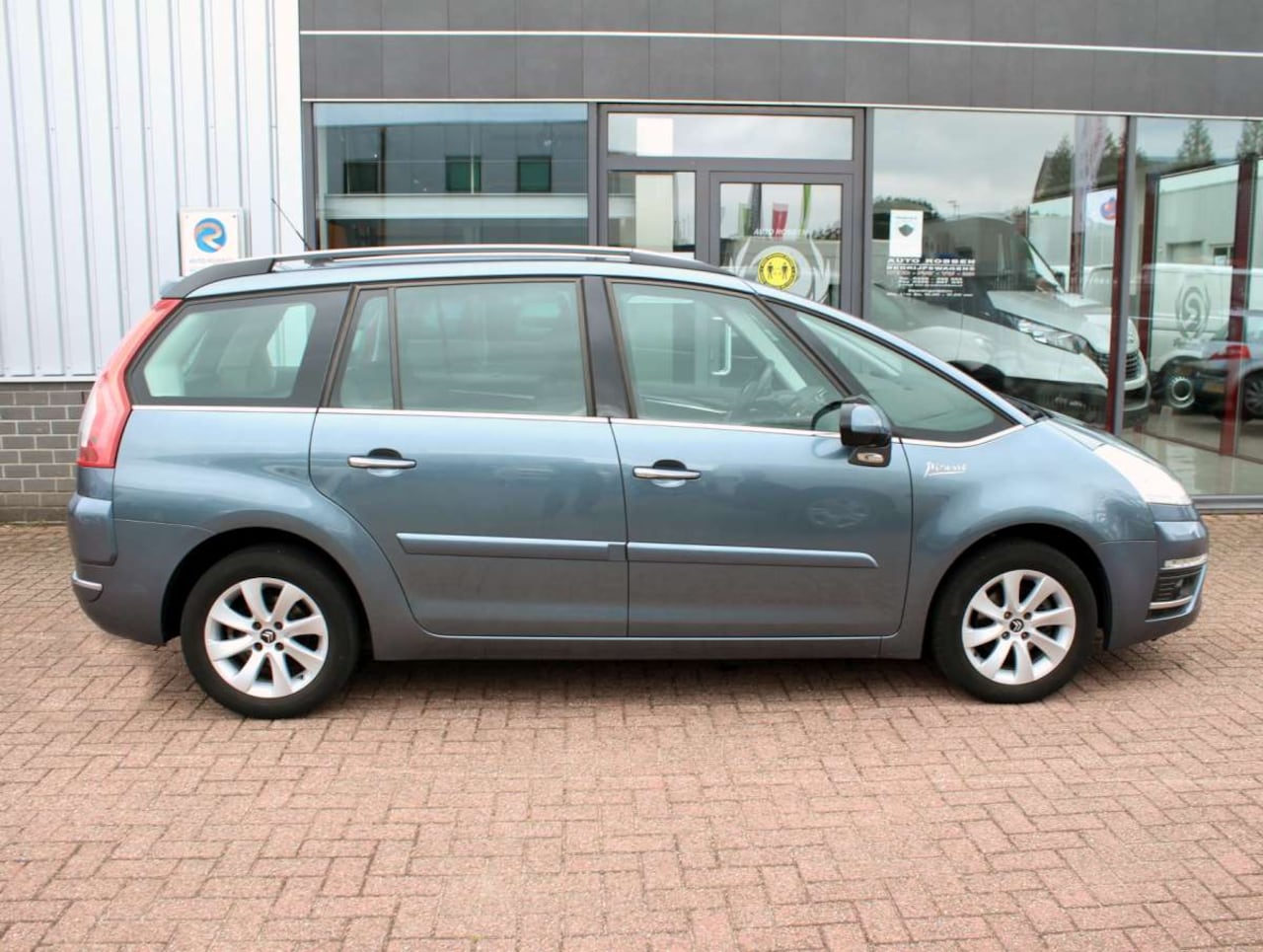 Citroën C4 Picasso - 1.6 VTi Airco/Cruise/Navi Trekhaak - AutoWereld.nl