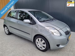 Toyota Yaris - 1.3 VVTi SOL 5DEURS AIRCO ELEKTR-R