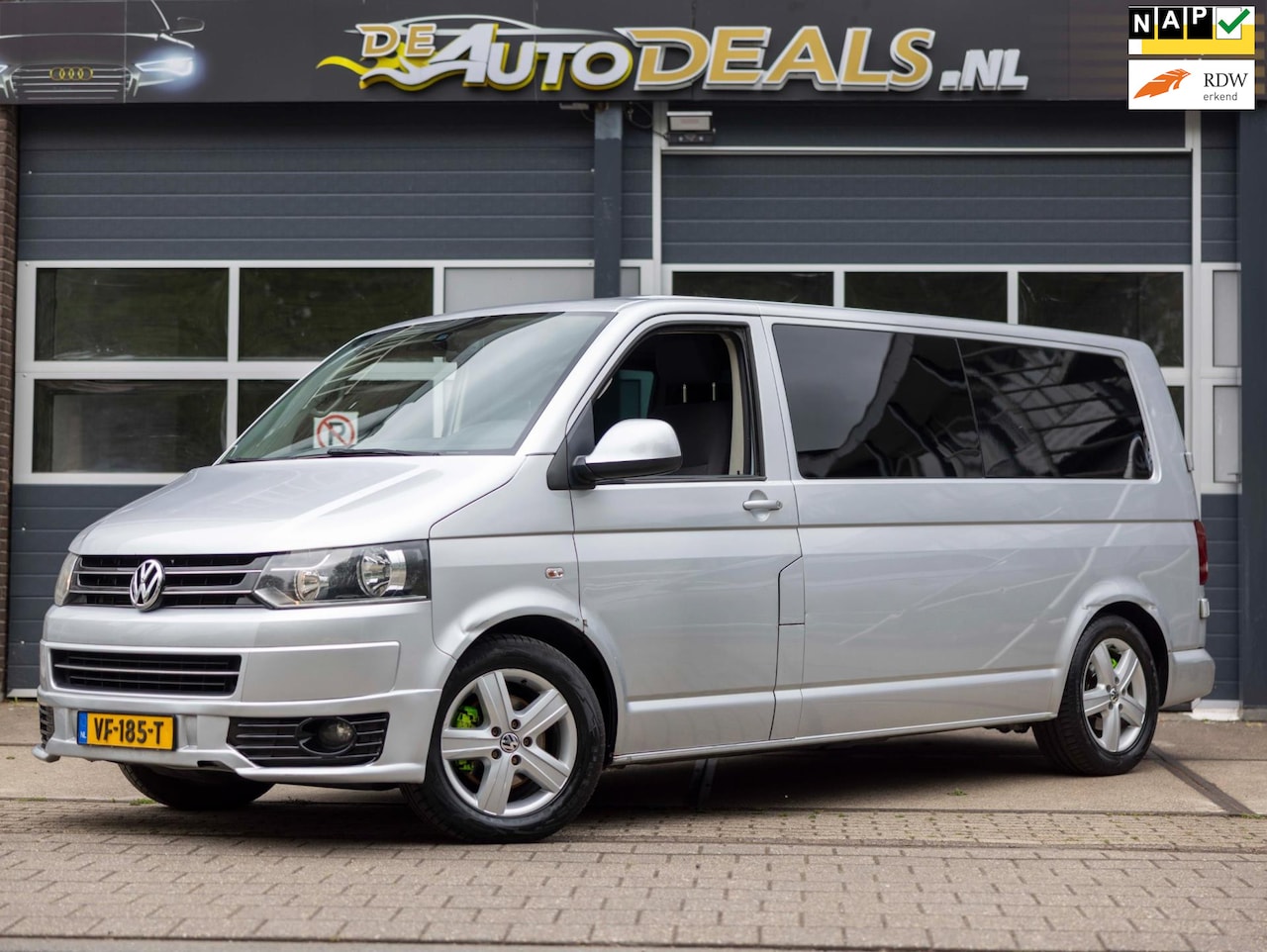 Volkswagen Transporter - 2.0 TDI L2H1 DC Comfortline 2.0 TDI L2H1 DC Comfortline - AutoWereld.nl