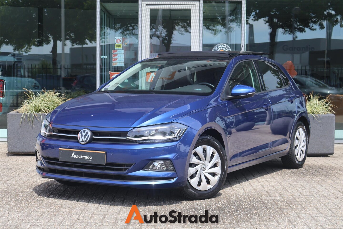 Volkswagen Polo - 1.0 Comfortline TSI 95pk | Pano | Adaptive | LED | Virtual | Climate | Camera | Navi | Car - AutoWereld.nl