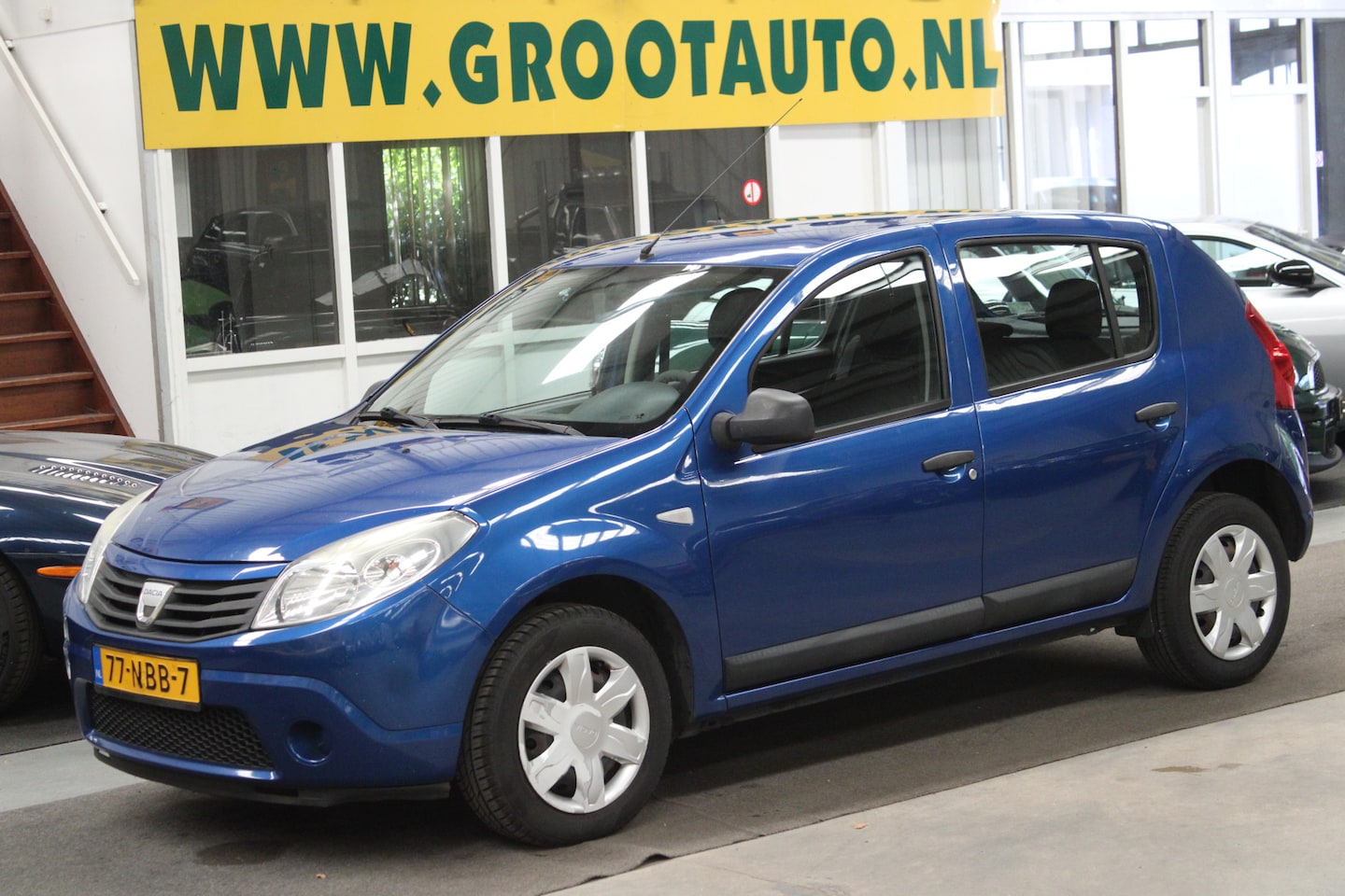 Dacia Sandero - 1.2 Ambiance Volledig onderhouden, NAP, Airco, Isofix - AutoWereld.nl