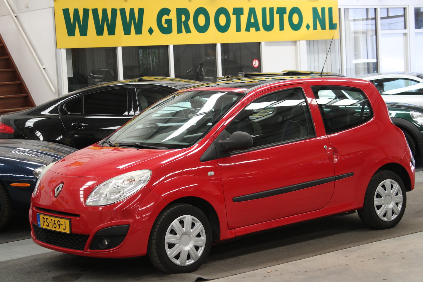 Renault Twingo - 1.2 Authentique Panoramadak, NAP, Stuurbekrachtiging - AutoWereld.nl