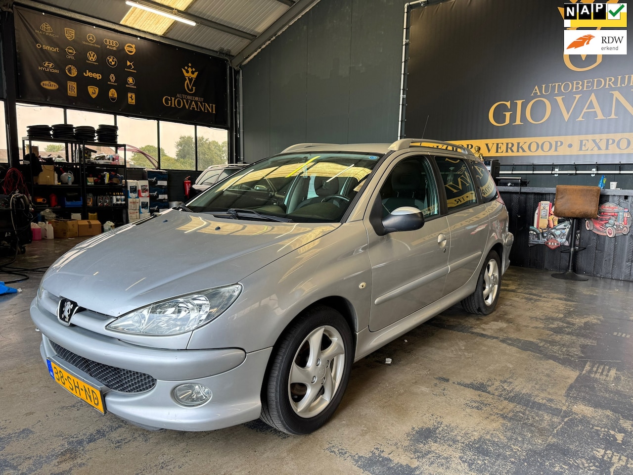 Peugeot 206 SW - 1.4-16V Air-line 3 1.4-16V Air-line 3 - AutoWereld.nl