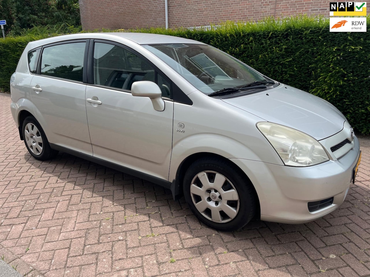 Toyota Corolla Verso - 1.6 VVT-i Terra 1.6 VVT-i Terra - AutoWereld.nl