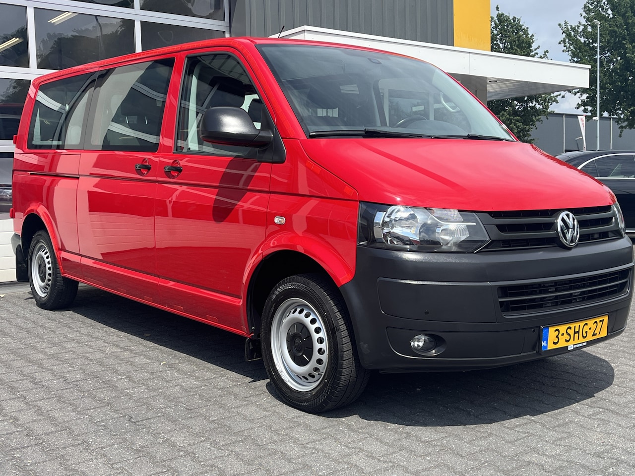 Volkswagen Transporter Kombi - Kombi 2.0 TDI DSG Automaat 140 pk L2H1 BPM/ BTW vrij Airco Cruise control Trekhaak Automaa - AutoWereld.nl
