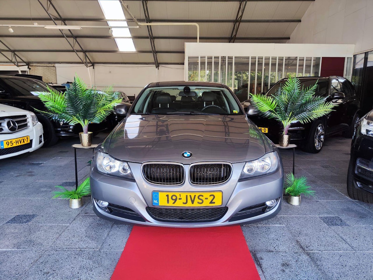 BMW 3-serie - 320D EXECUTIVE LINE SEDAN NAVI FACELIFT 2009! - AutoWereld.nl
