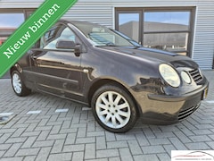 Volkswagen Polo - 1.4-16V Comfortline CLIMA CRUISE NAP