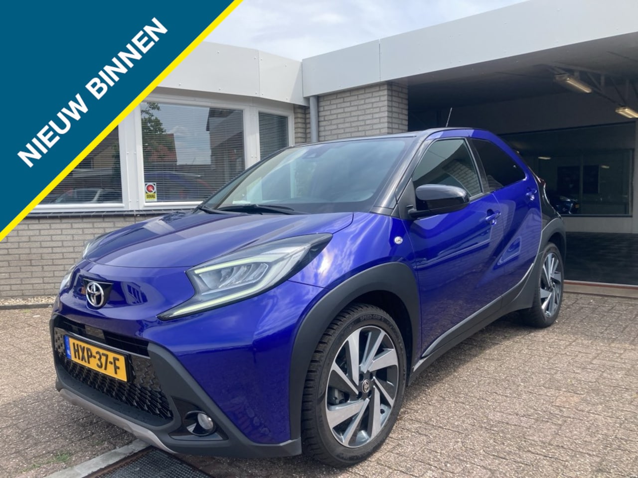 Toyota Aygo X - 1.0 VVT-i JBL AUTOMAAT Full op. - AutoWereld.nl