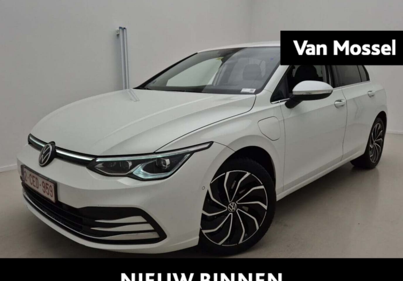 Volkswagen Golf - 1.4 eHybrid Style | 204PK | Automaat |  Digital Cockpit | Ergo Active Stoelen | Memory Sto - AutoWereld.nl