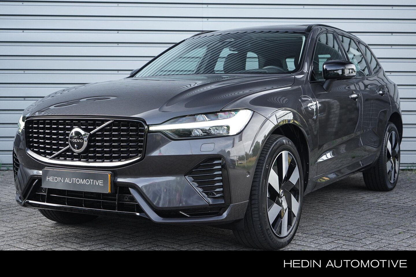 Volvo XC60 - 2.0 T6 Plug-in hybrid AWD Ultimate Dark Volvo XC60 2.0 Recharge T6 AWD Ultimate Dark | Goo - AutoWereld.nl