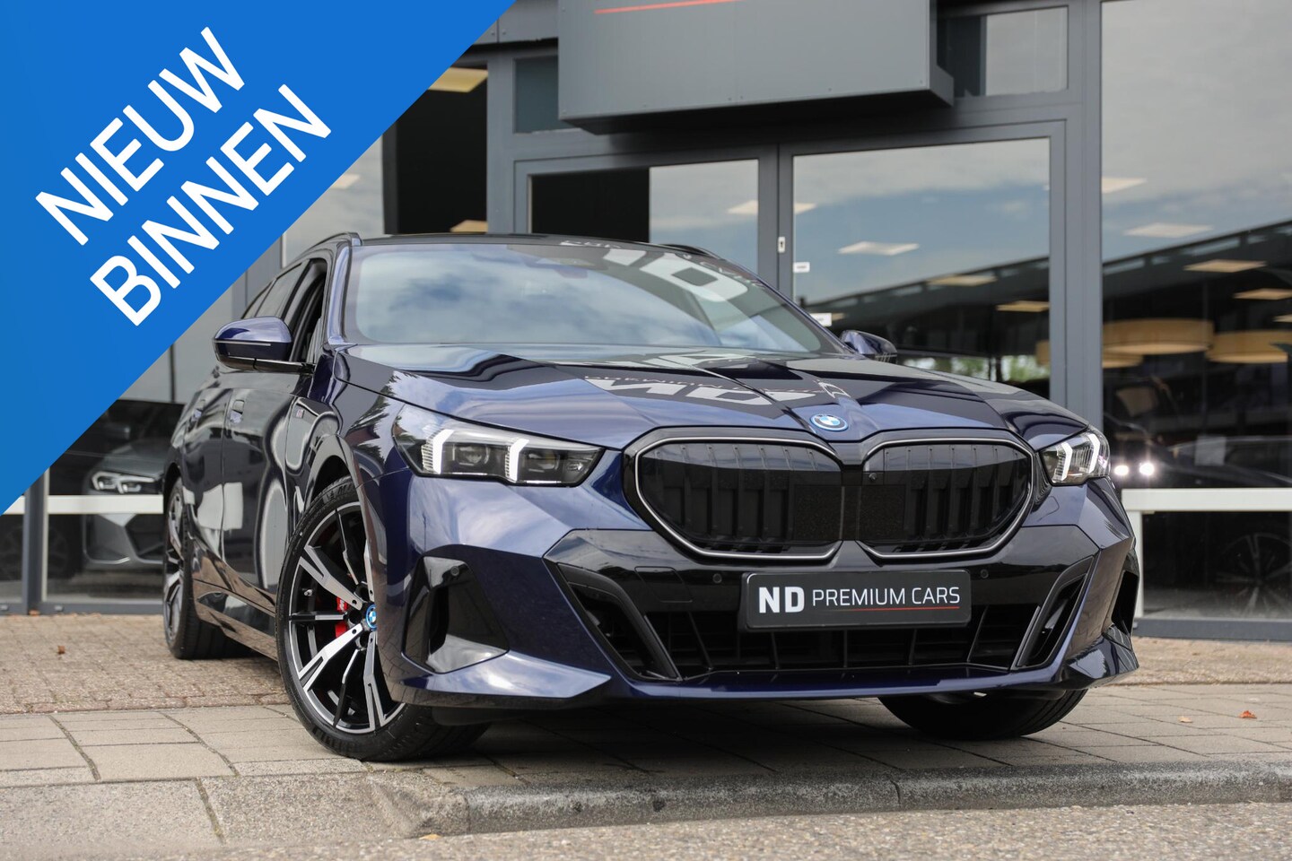 BMW 5-serie Touring - 530e M Sport Edition | Bowers & Wilkins | Trekhaak elektrisch | Stoel koeling - AutoWereld.nl