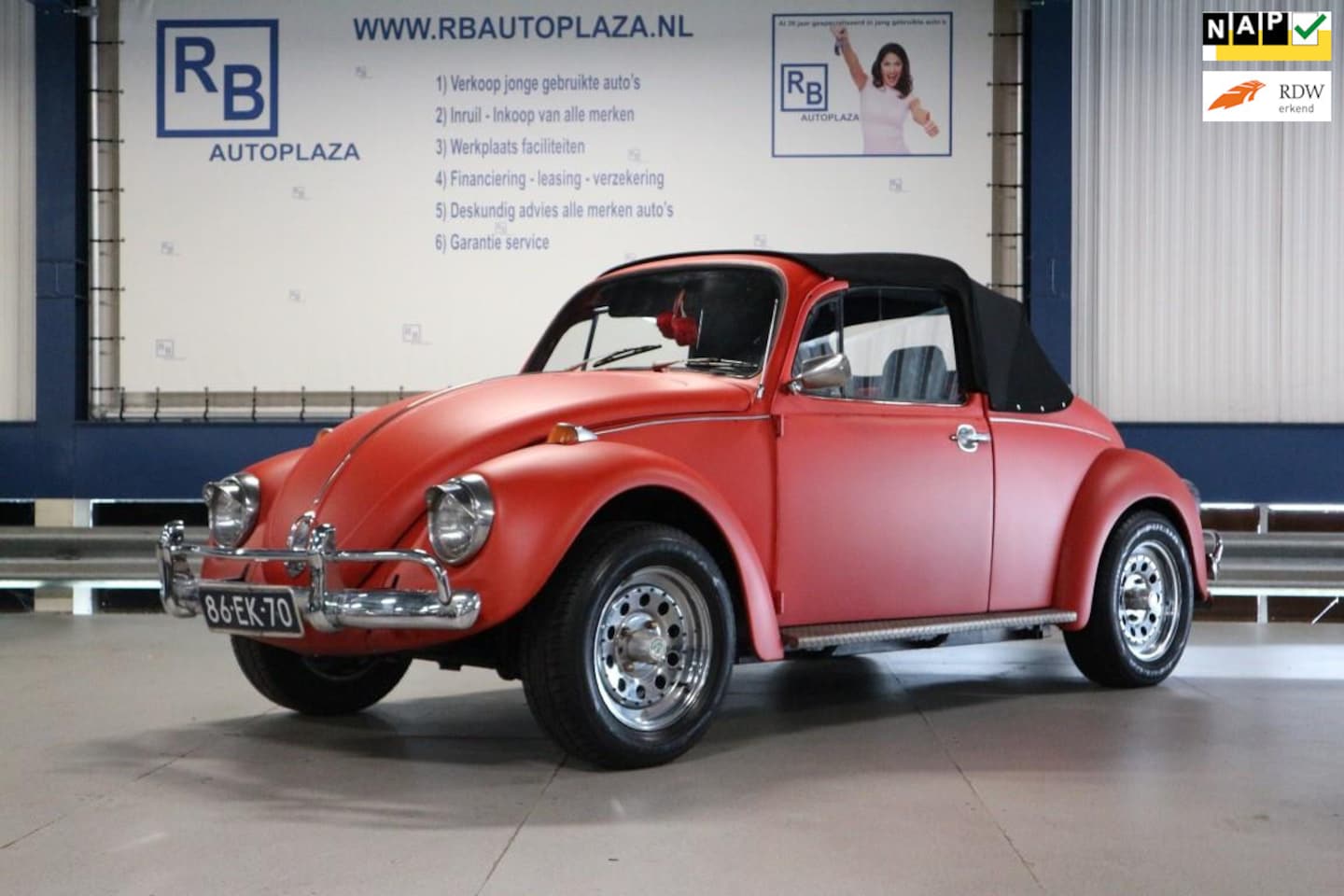 Volkswagen Kever Cabriolet - 1200 E / / Red Label ! ! ! - AutoWereld.nl