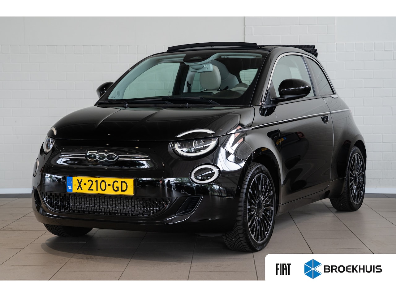 Fiat 500 C - La Prima 42 kWh | Adaptive Cruise | Navigatie | Camera | Parkeersensoren | Voorstoelen Ver - AutoWereld.nl