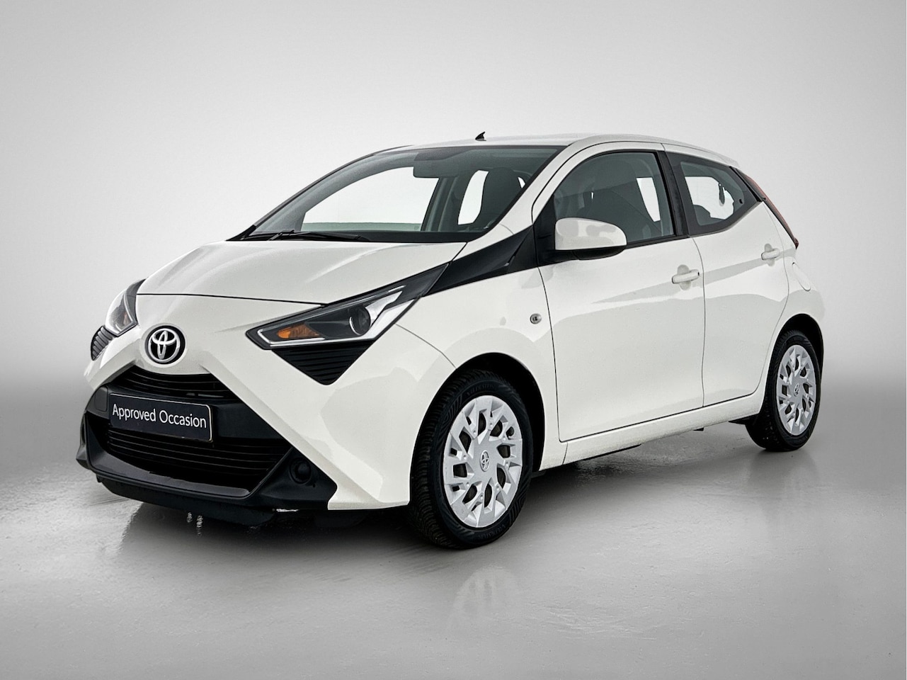 Toyota Aygo - 1.0 VVT-i x-play 1.0 VVT-i x-play - AutoWereld.nl