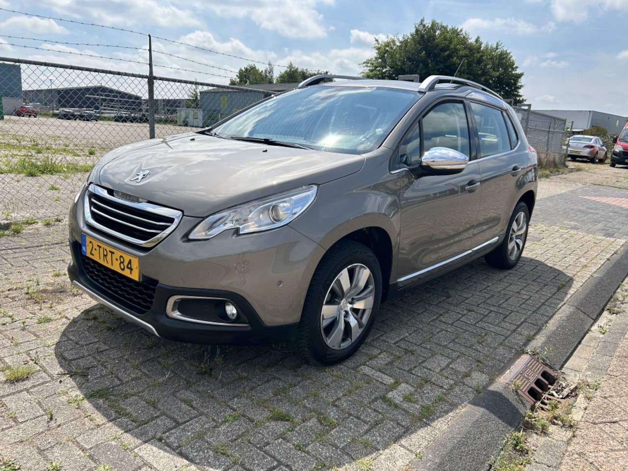 Peugeot 2008 - 1.2 VTi All. Pack Pr / Trekhaak / Navi - AutoWereld.nl