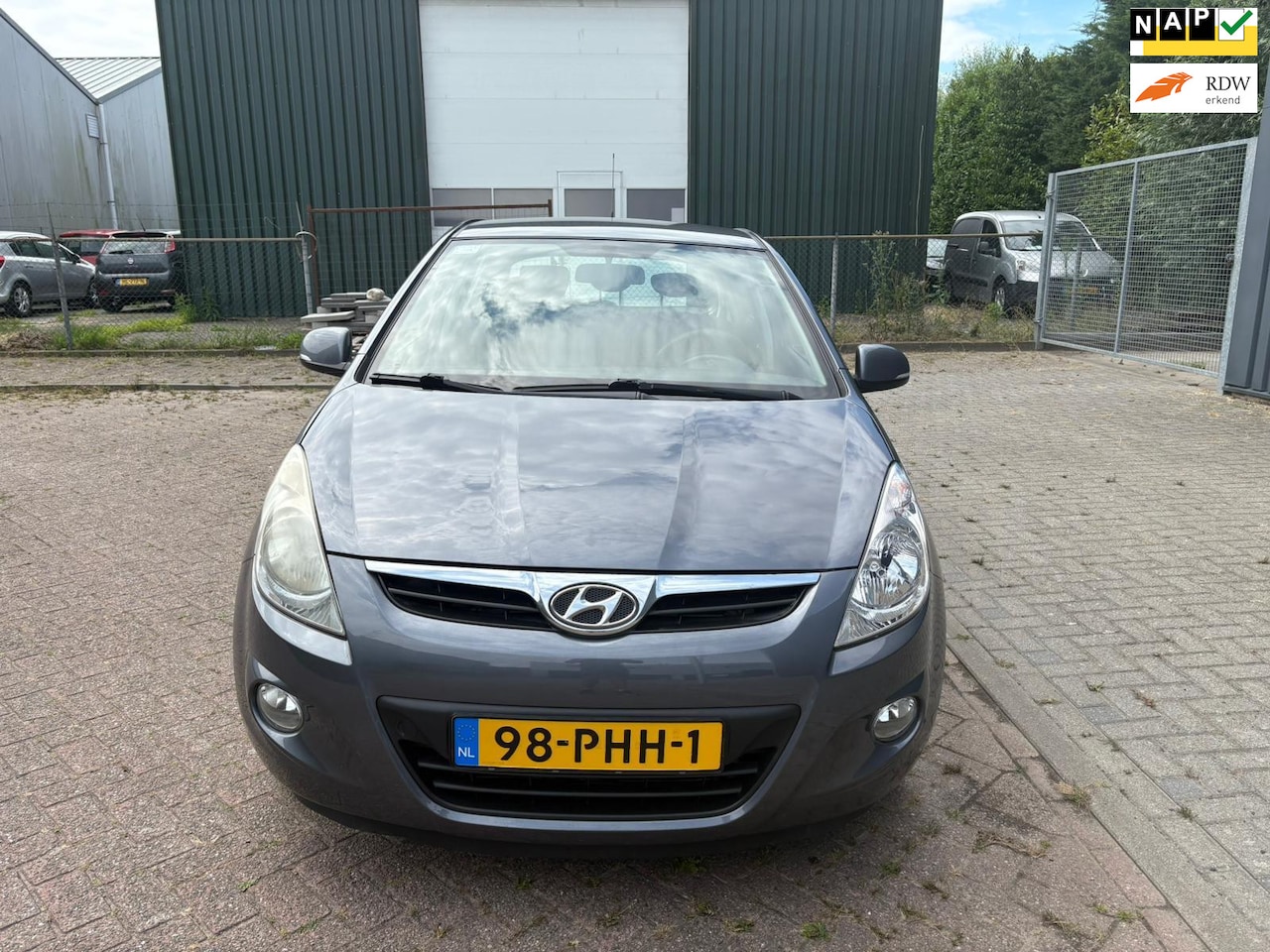 Hyundai i20 - 1.4i i-Motion airco mistlampen elk ramen dealer onderhouden 2 sleutels - AutoWereld.nl