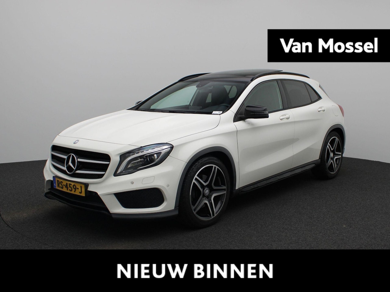 Mercedes-Benz GLA-Klasse - 250 Edition 1 | Panoramadak | Cruise Controle | Sportstoelen | Achteruitrij Camera | - AutoWereld.nl