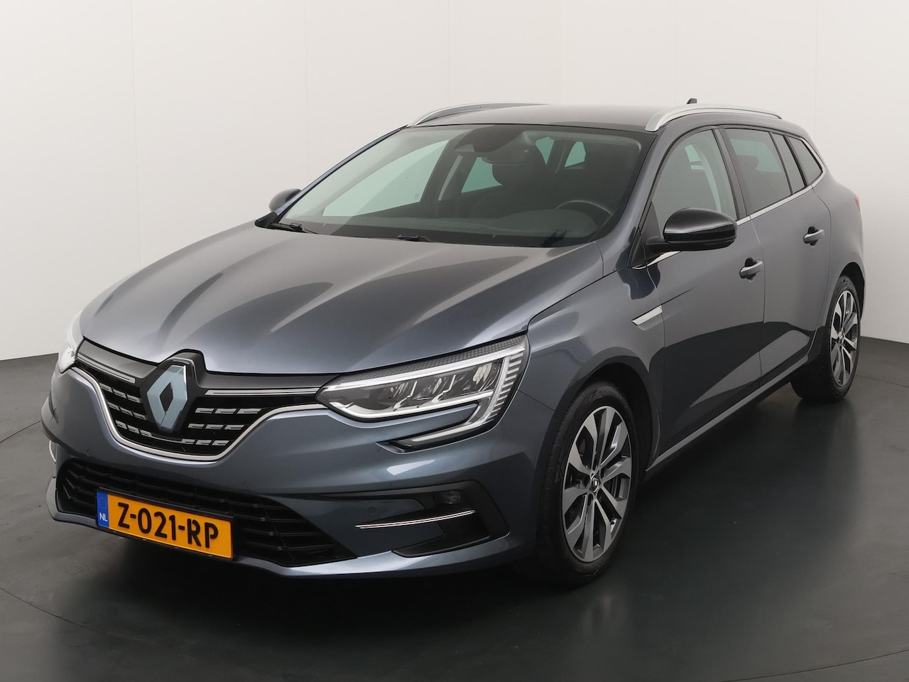 Renault Mégane Estate - TCe 140 EDC GPF techno | AUTOMAAT | Stoel- & Stuurverw. | Parkeercamera | - AutoWereld.nl