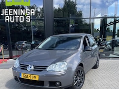 Volkswagen Golf - 1.6 Sportline | Subwoofer | Clima | Cruise