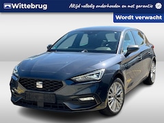 SEAT Leon - 1.4 TSI eHybrid PHEV FR / LED / Navigatie / Camera / Stuur & Stoelverwarming / Keyless / 1