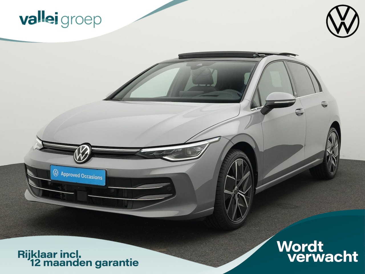 Volkswagen Golf - 1.5 eTSI 150 pk DSG Style Edition 50 | IQ Light | Panoramadak | Rondomzicht camera | Head- - AutoWereld.nl
