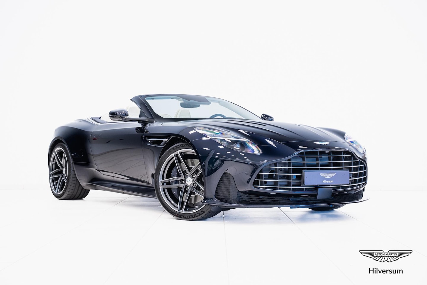 Aston Martin DB12 Volante - NEW 2025 - AutoWereld.nl
