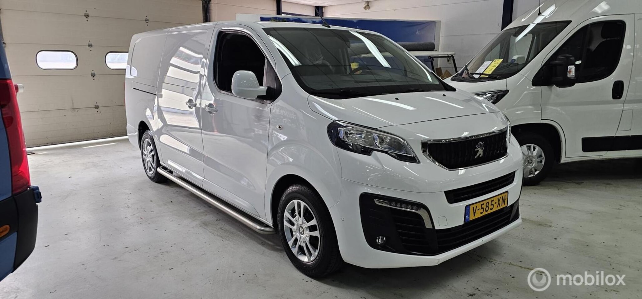 Peugeot Expert - Bestel 2.0 BlueHDI 120 Long Premium - AutoWereld.nl