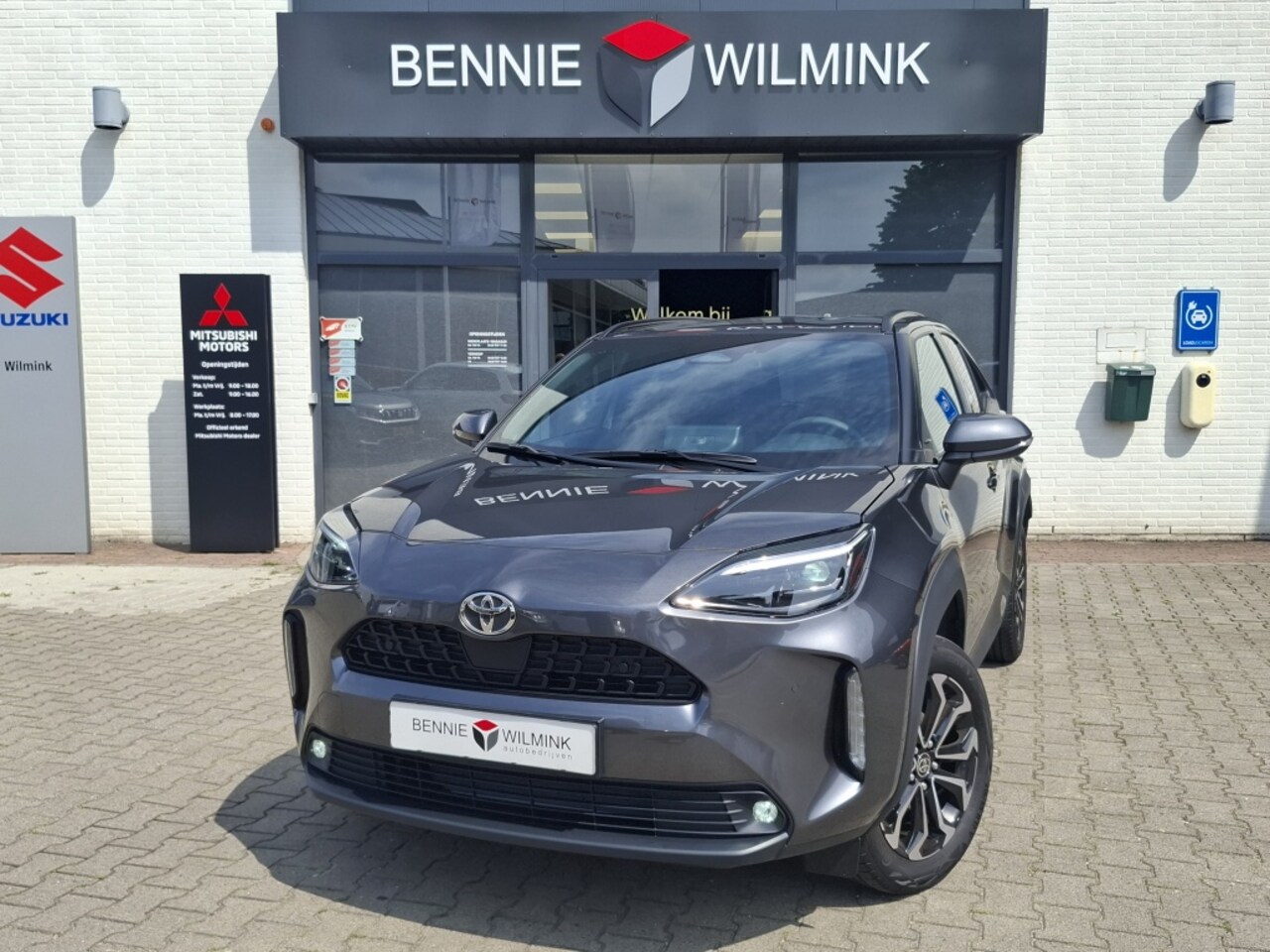 Toyota Yaris Cross - 1.5 Hybrid 115 Dynamic Blindspot/PDC/Stuur/Stoelverwarming - AutoWereld.nl