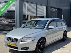 Volvo V50 - 2.4 D5 Momentum - Automaat - Leder - Airco