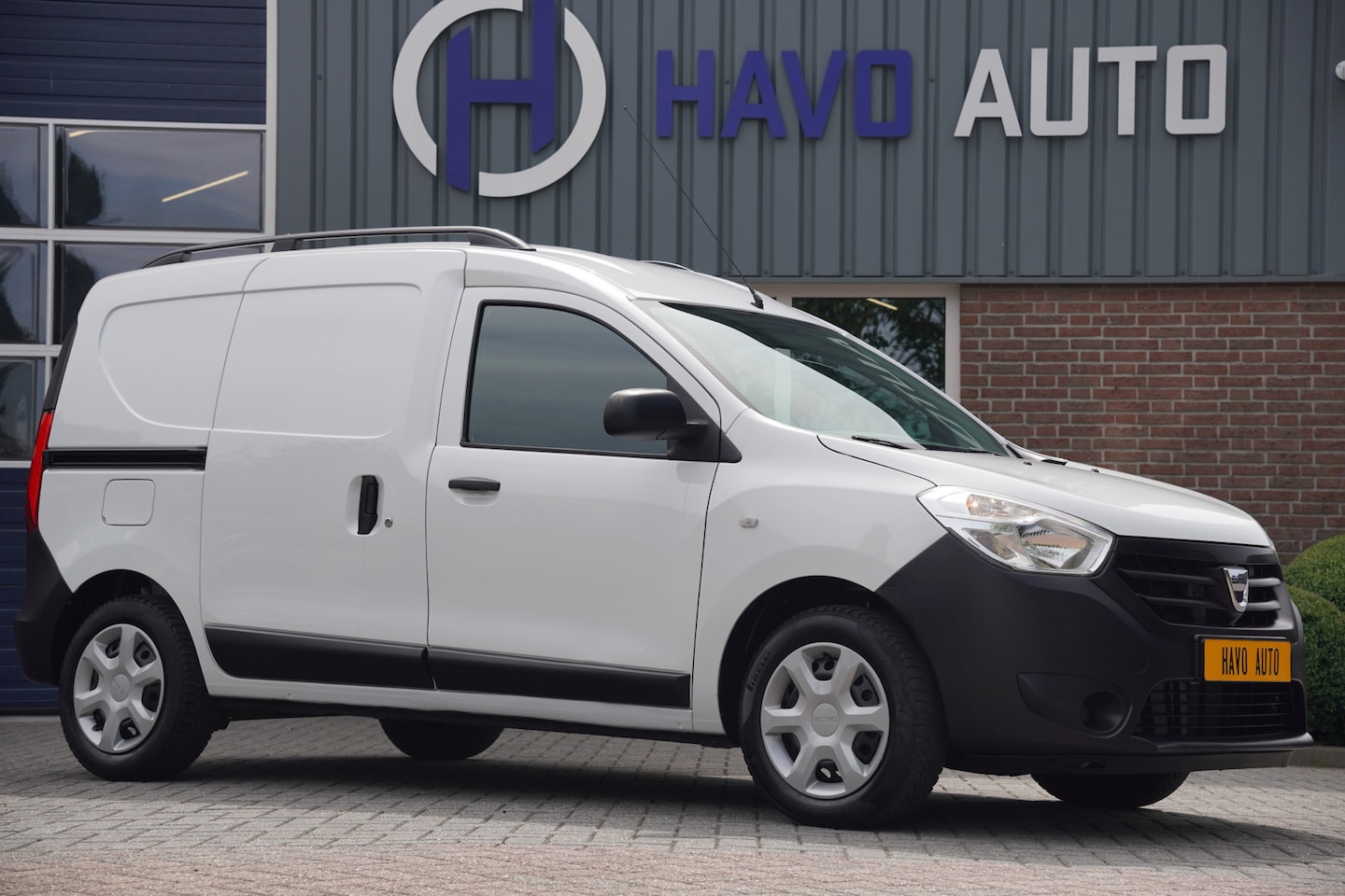 Dacia Dokker - 1.6 MPi 1.6 MPI, AIRCO, BTW-VRIJ / MARGE - AutoWereld.nl