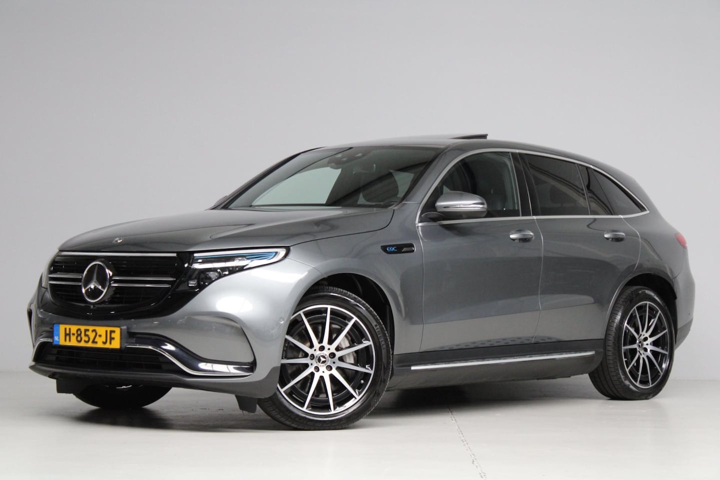 Mercedes-Benz EQC - 400 4MATIC Premium Plus AMG | burmester | massage | head-up | stoelkoeling | schuifdak | e - AutoWereld.nl