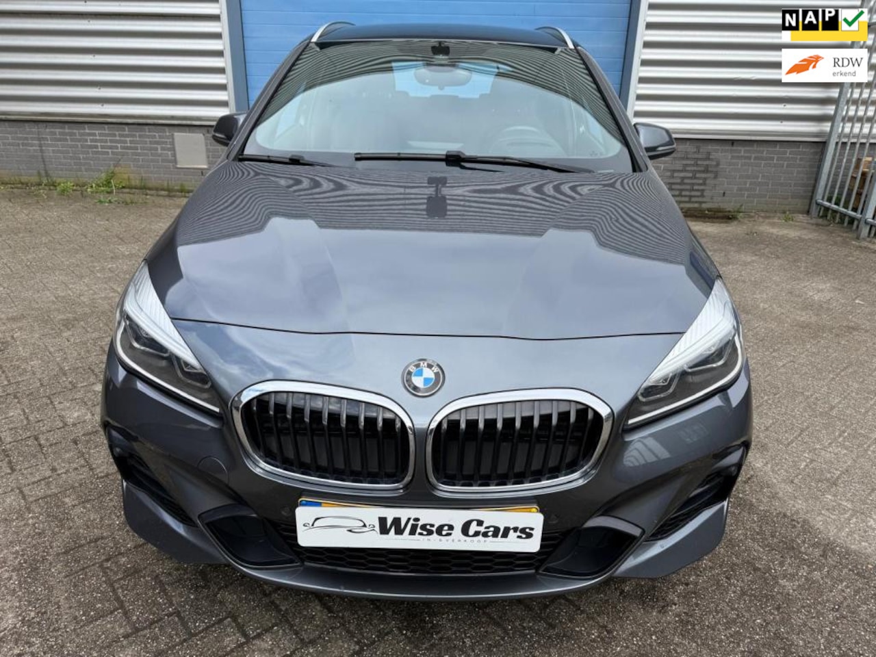 BMW 2-serie Active Tourer - 218i High Executive M-Pakket - AutoWereld.nl