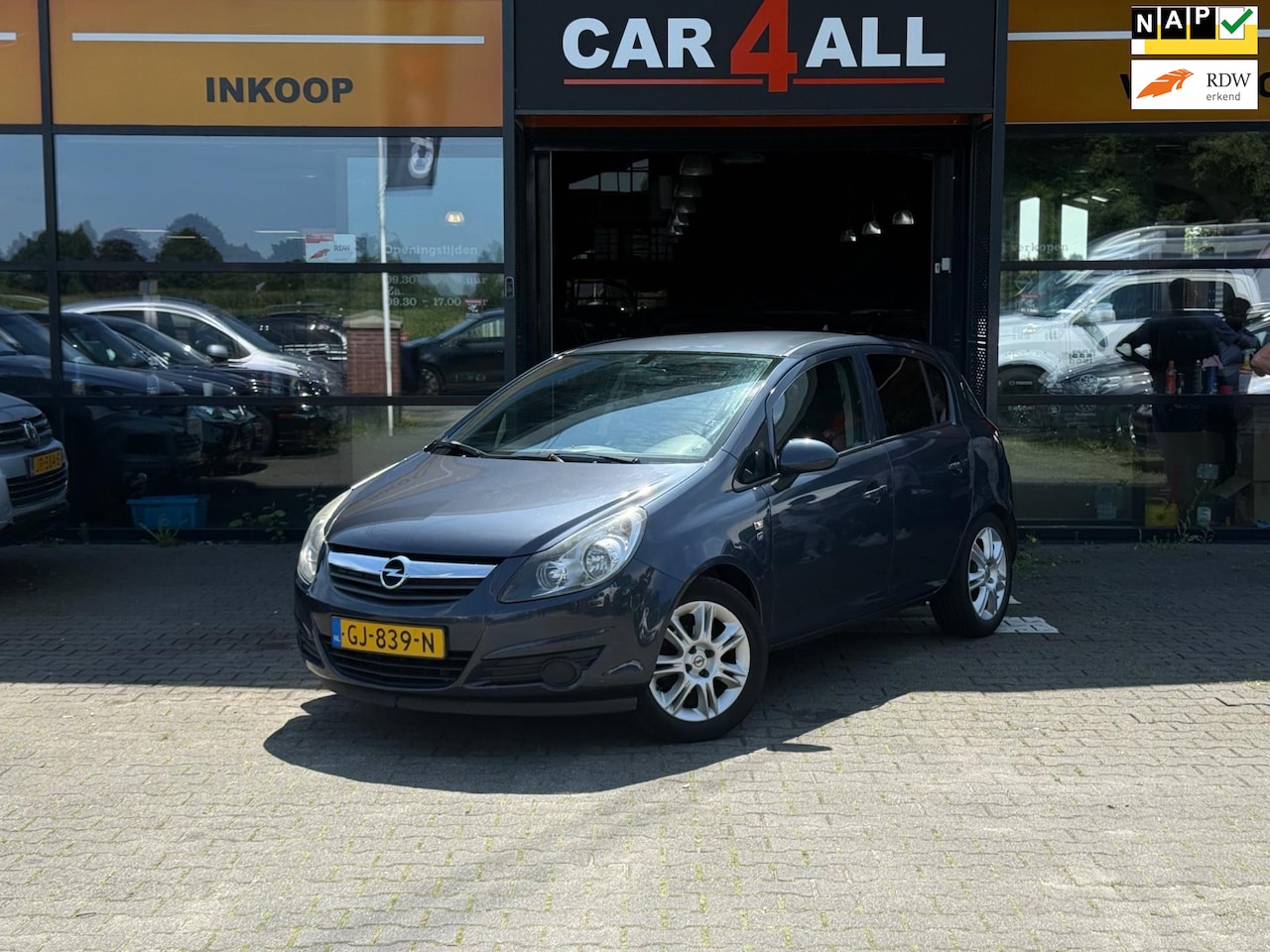 Opel Corsa - 1.2-16V '111' Edition CRUISE/AIRCO/LMVELGEN/APK 5-6-2026 - AutoWereld.nl