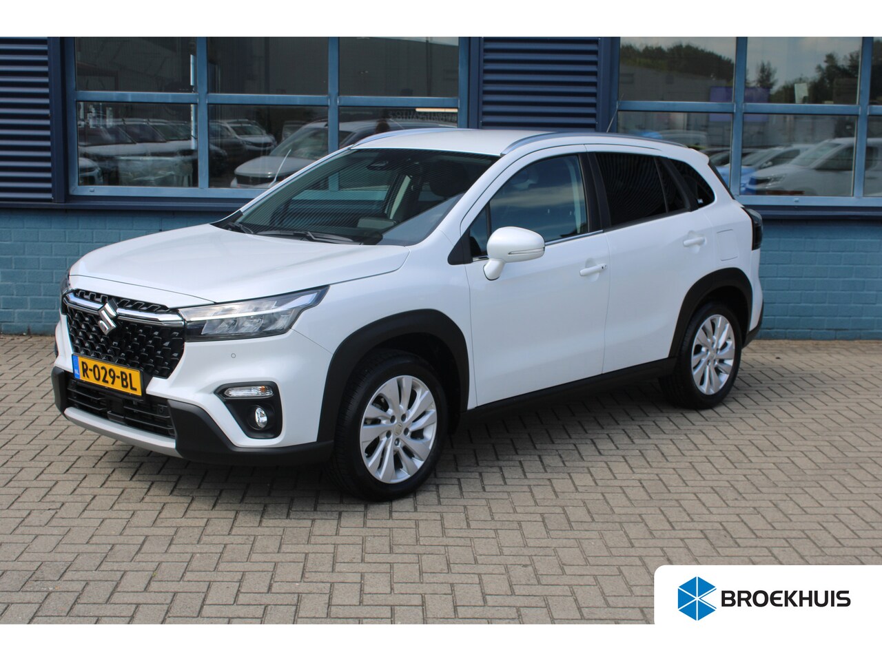 Suzuki S-Cross - 1.4 Boosterjet Select Smart Hybrid | TREKHAAK | CAMERA | SENSOREN | ADAPTIEF CRUISE CONTRO - AutoWereld.nl