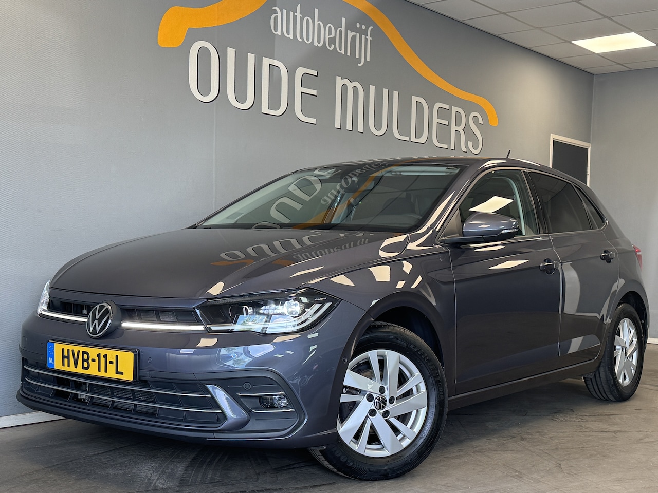 Volkswagen Polo - 1.0 TSI Stoelverwarming/Dynamische Lichten/ACC - AutoWereld.nl