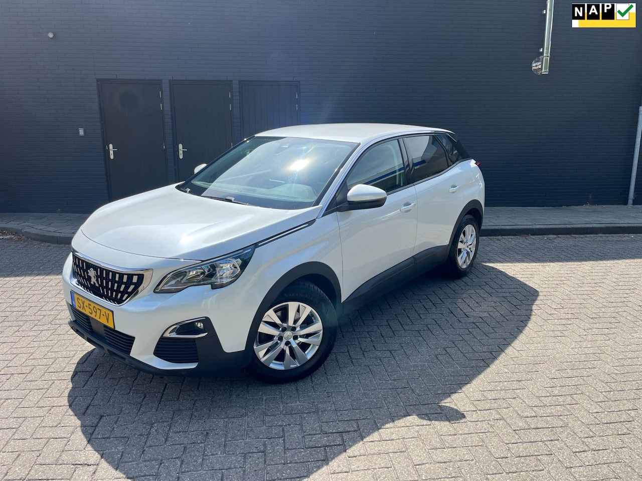 Peugeot 3008 - 1.2 PureTech Blue Lease Executive 1.2 PureTech Blue Lease Executive - AutoWereld.nl