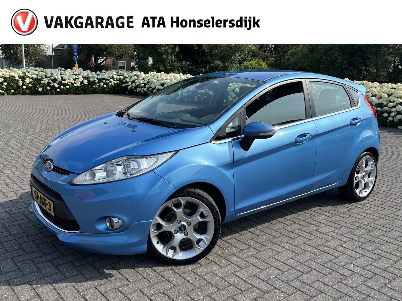 Ford Fiesta - 1.6 Titanium | Cruise control | Climate control | Telefoonverbinding | - AutoWereld.nl