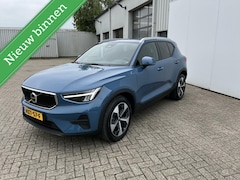 Volvo XC40 - B3 | 19" | Elek.verst.voorstoelen | Privacy Glas | Camera|Pas V/A
