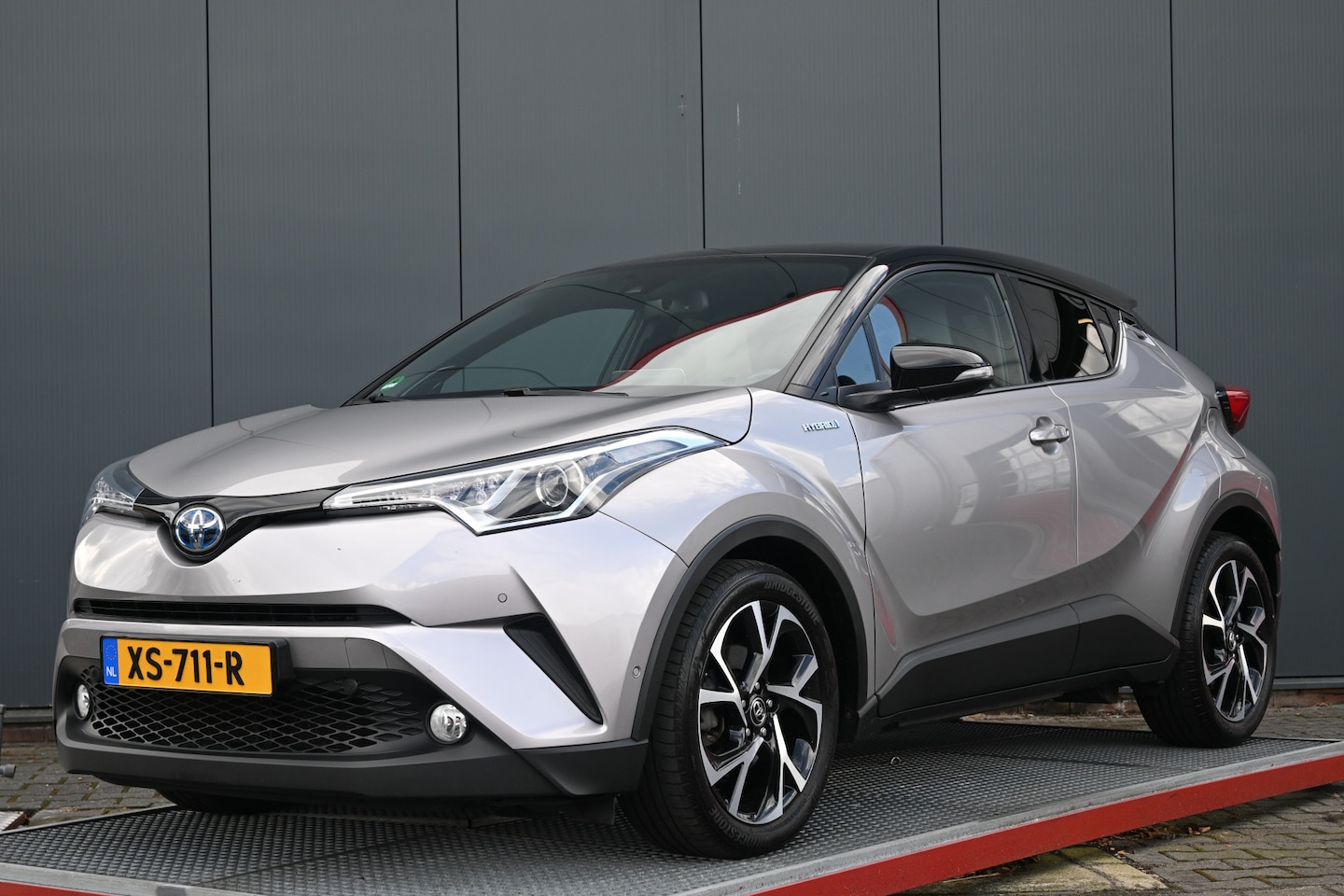 Toyota C-HR - 1.8 Hybrid Adventure leer jbl - AutoWereld.nl