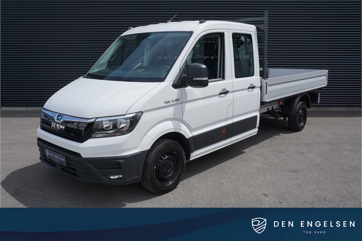 MAN TGE - 3.180 | AUT | Pick-Up DC | Open Laadbak | App-Connect | Cruise | Trekhaak - AutoWereld.nl
