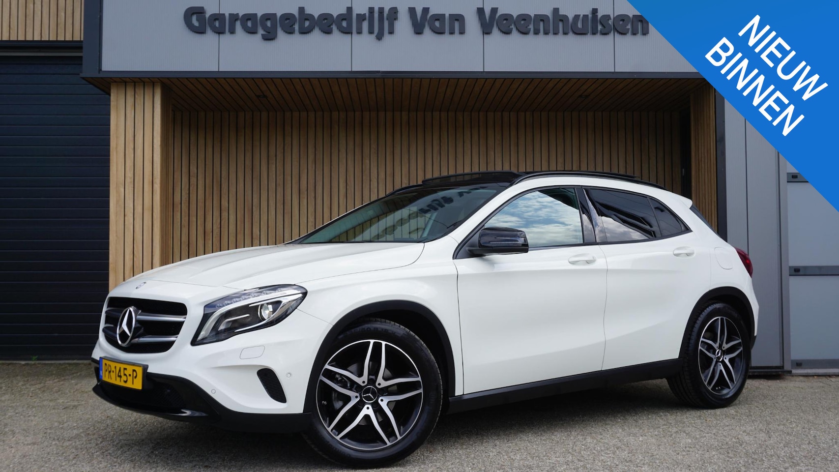 Mercedes-Benz GLA-Klasse - 200 157pk Ambition Urban Pack & Night Pack Pano.dak Afn.Trekhaak 18inch LM A-Camera *Keuri - AutoWereld.nl