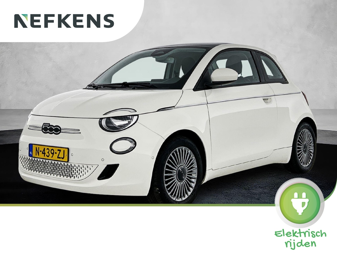 Fiat 500 - EV Icon 42 kWh 118 pk | Navigatie | Glazen Panoramadak| Achteruitrijcamera | Parkeersensor - AutoWereld.nl