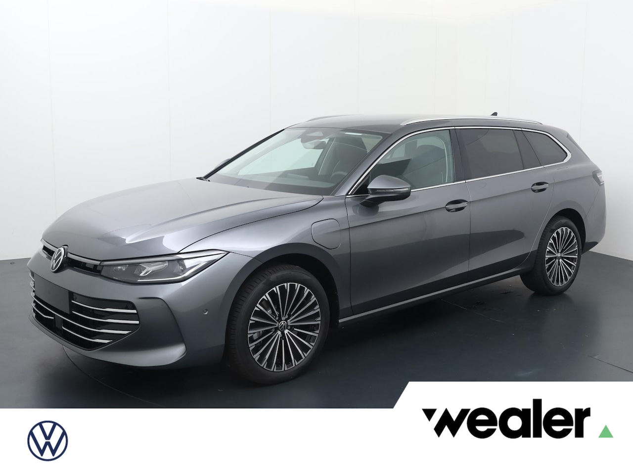 Volkswagen Passat Variant - Elegance Business 1.5 eHybrid 150 kW / 204 pk - AutoWereld.nl