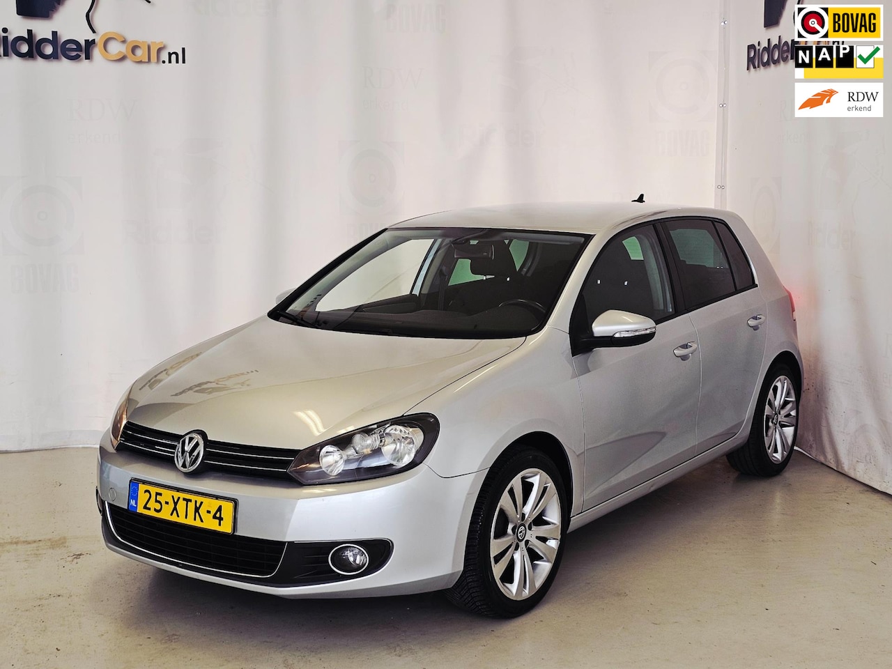 Volkswagen Golf - 1.2 TSI Highline BlueMotion|NAP|NAVI|AIRCO|CRUISE|APK 06-26| - AutoWereld.nl