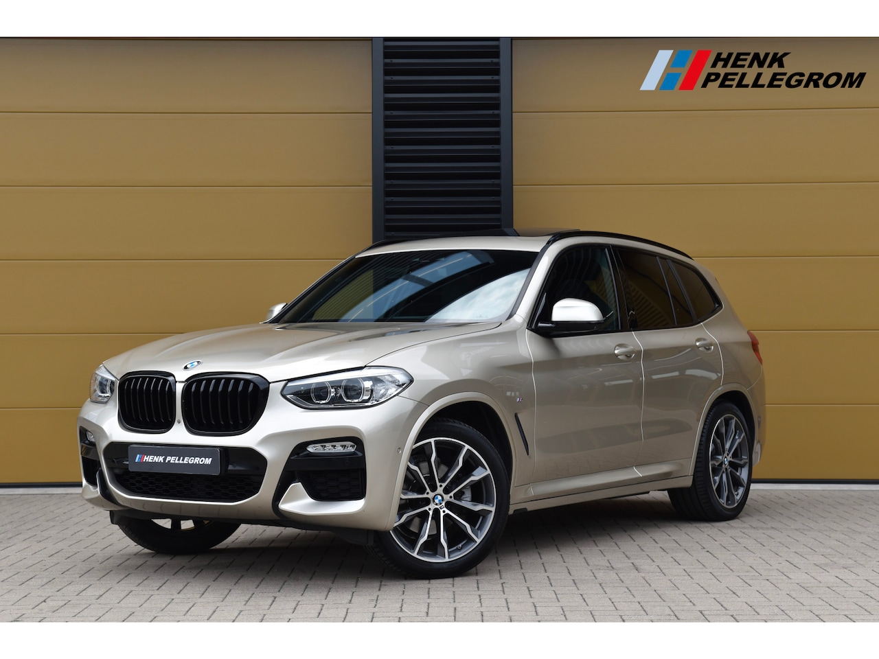 BMW X3 - xDrive20i High Executive * M Sportpakket * Head-up * Trekhaak * 20 Inch * Keyless * - AutoWereld.nl