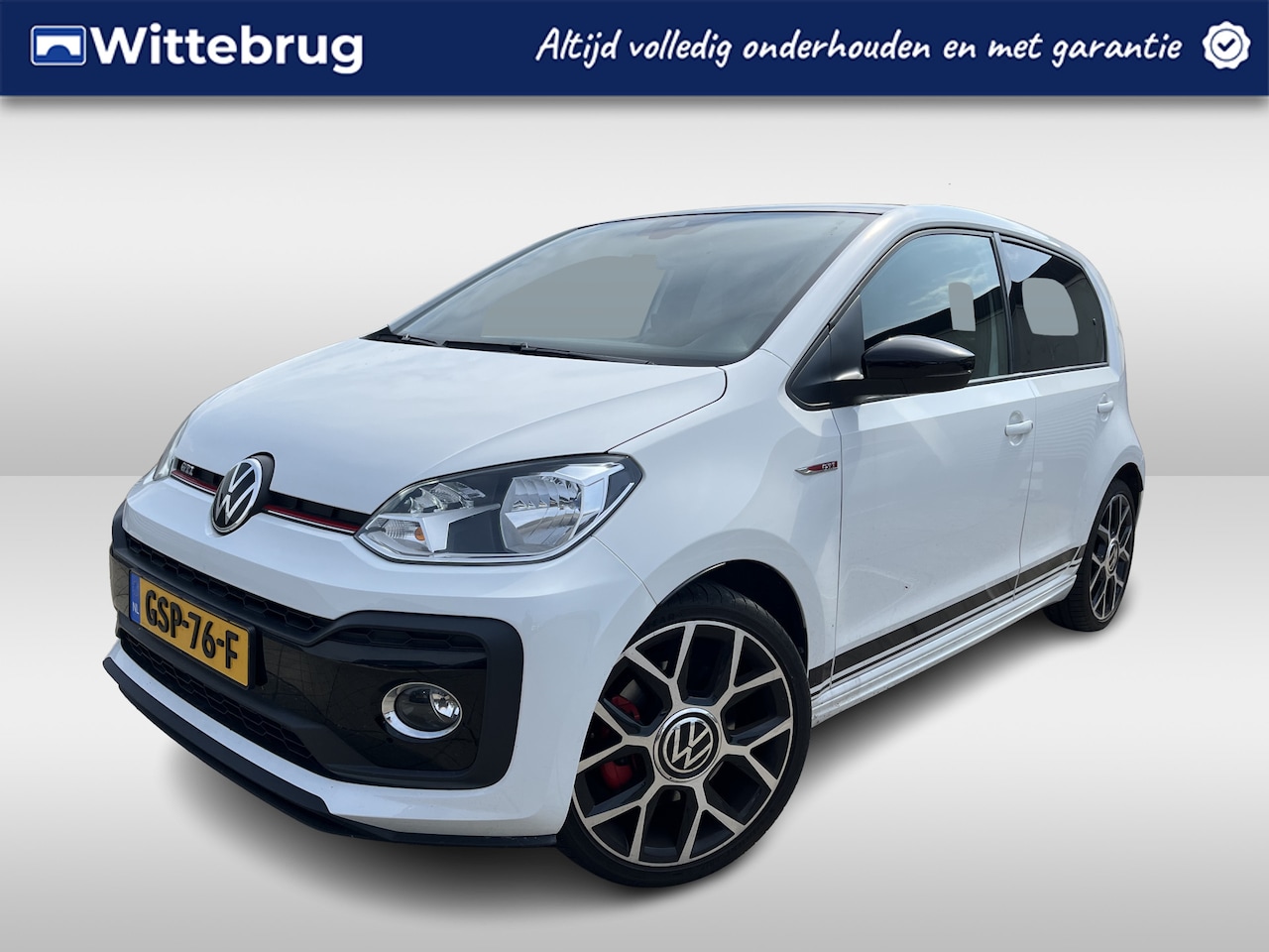 Volkswagen Up! - 1.0 TSI GTI 116 pk / Zwart Dak / Clima / Stoelverwarming / Camera / 17" LMV - AutoWereld.nl