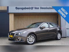 Mazda 3 - 3 2.0 TS 120pk 5-Drs Navi Clima Cruise Control Trekhaak 16inch LM *NL auto* 50193km *Titan